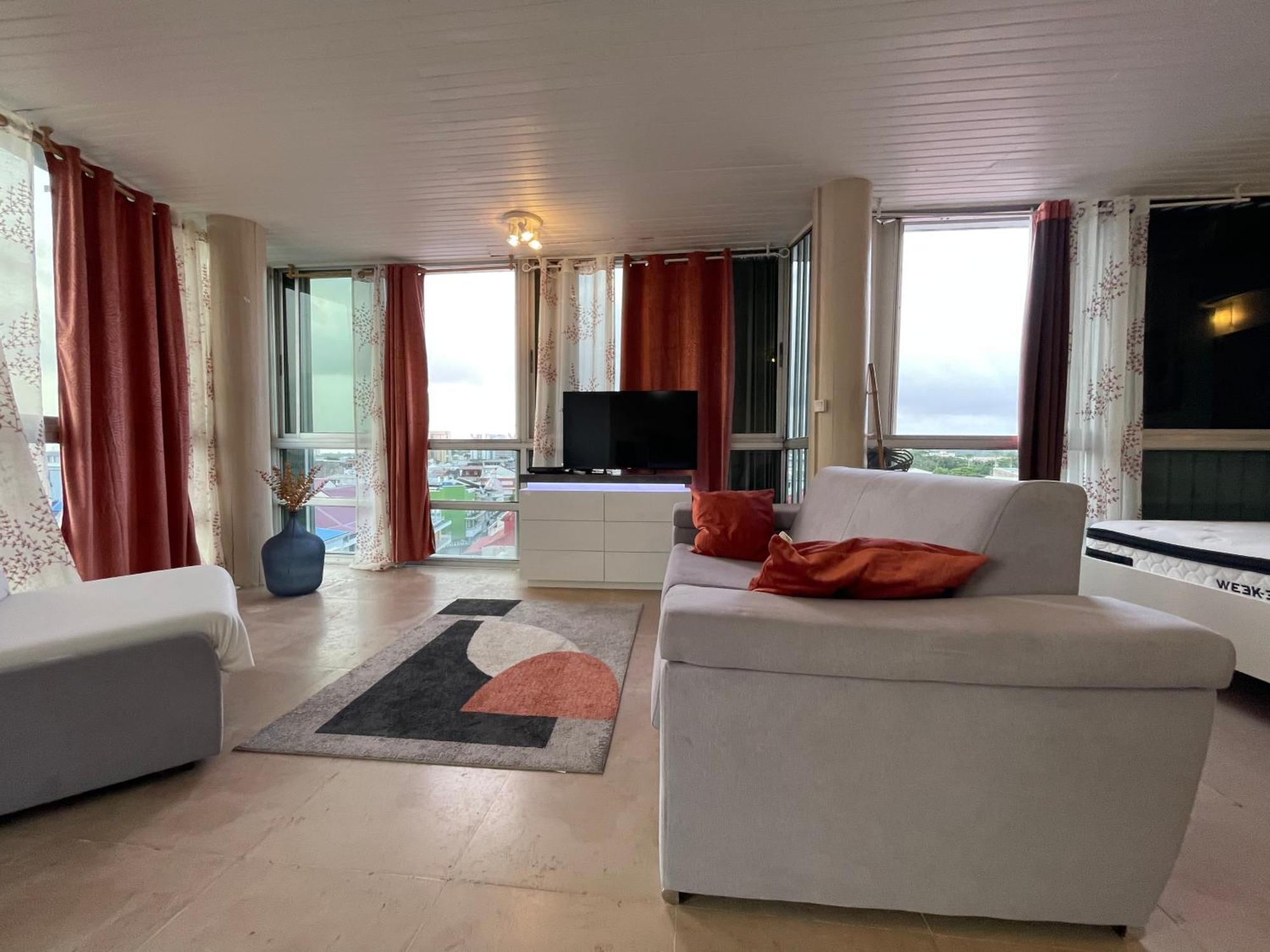 شقة Penthouse Seaside 10 Min Port, Croisiere Et Aeroport بوانت-آه-بيتر المظهر الخارجي الصورة