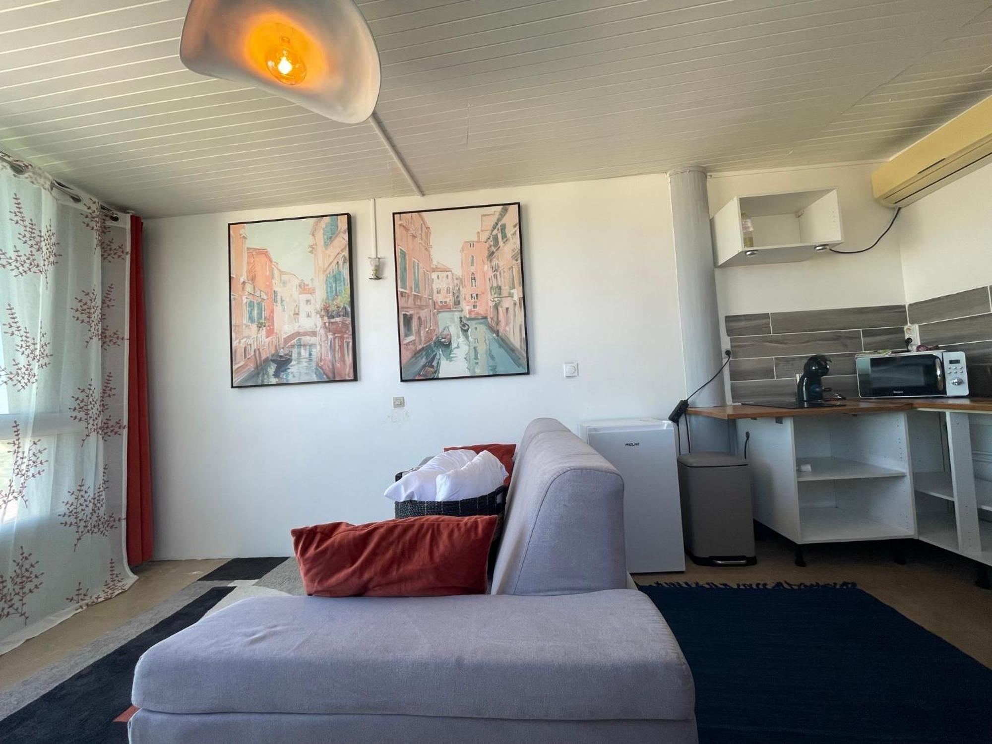شقة Penthouse Seaside 10 Min Port, Croisiere Et Aeroport بوانت-آه-بيتر المظهر الخارجي الصورة