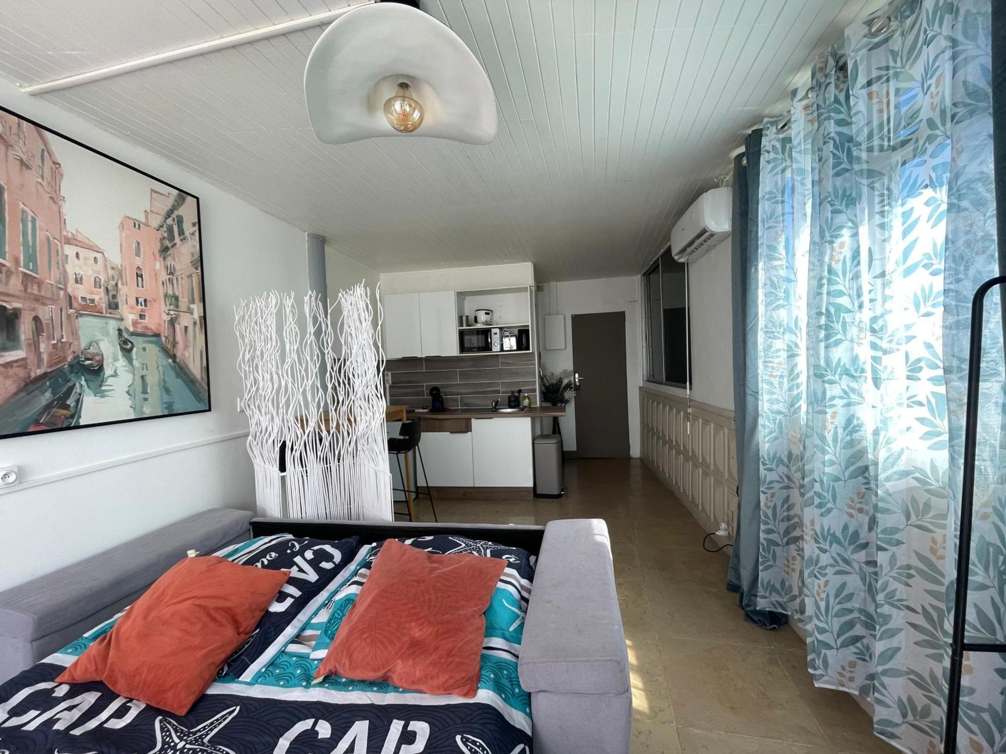 شقة Penthouse Seaside 10 Min Port, Croisiere Et Aeroport بوانت-آه-بيتر المظهر الخارجي الصورة