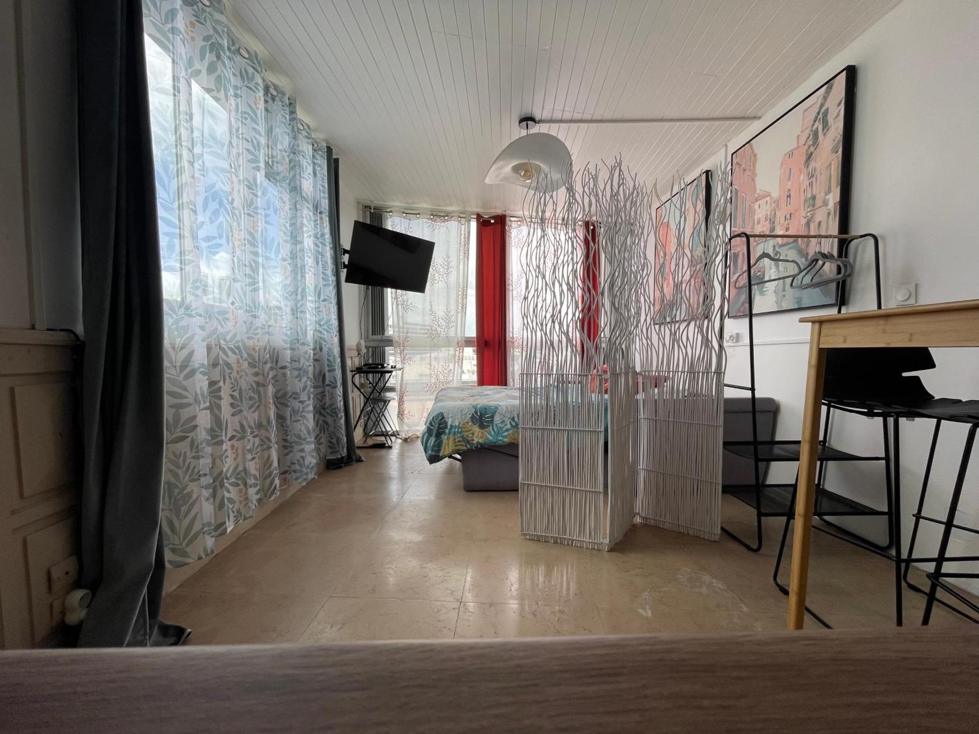 شقة Penthouse Seaside 10 Min Port, Croisiere Et Aeroport بوانت-آه-بيتر المظهر الخارجي الصورة
